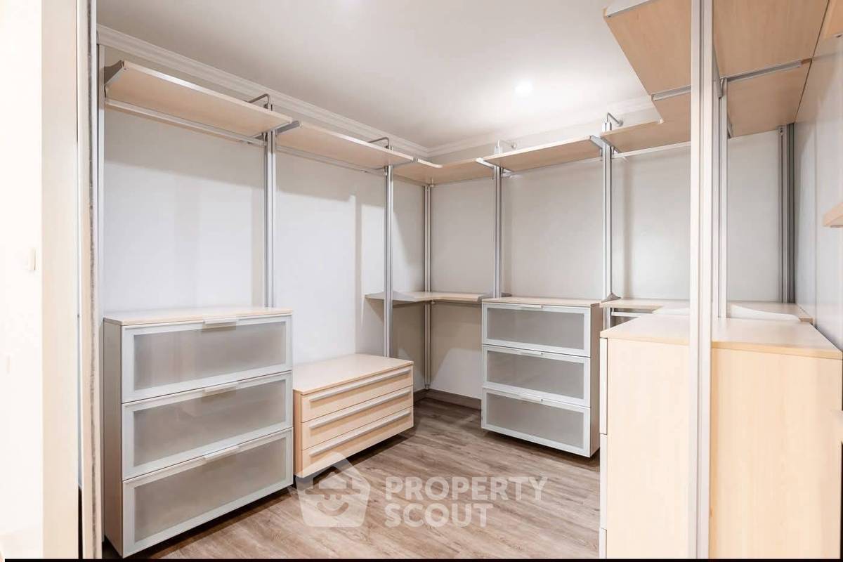 picture 23rd-Floor 3-BR Near BTS Thong Lor | Fifty Fifth Tower (ID 3167162) - 13/20