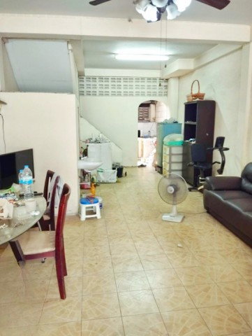 รูป พระราม 3 700 ม.18 ตร.วา. นนทรี 200 ม.ตึกแถว 3 ชั้น  แยกรัชดาภิเษก3 นอน 3 น้ำเหมาะสำหรับอยู่อาศัย  ใกล้เซ็นทรัล ทำเลสาธุประดิษฐ์ โฮมออฟฟิศ - รูปที่ 2/8
