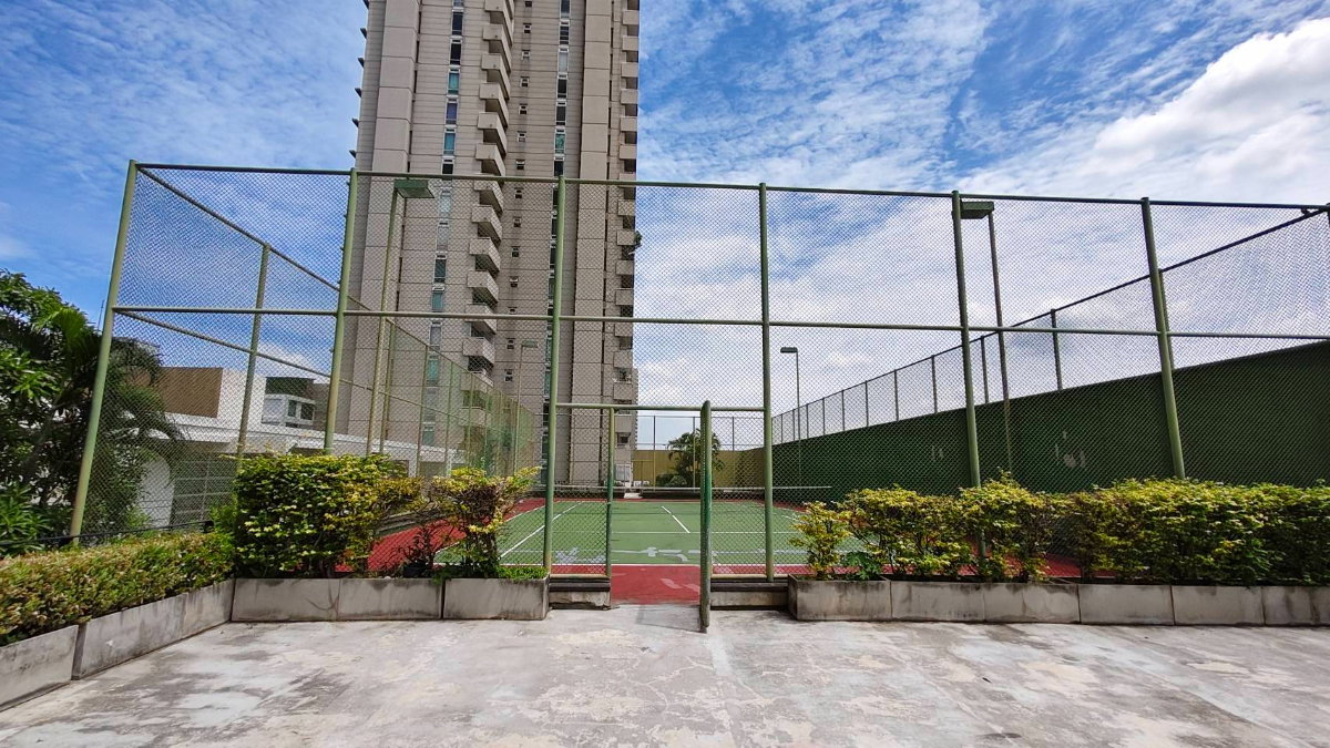 picture Geneva 2 Condominium   Unit 18C 97 Sq.m.  3 Bedrooms  2 Bathrooms - 25/26