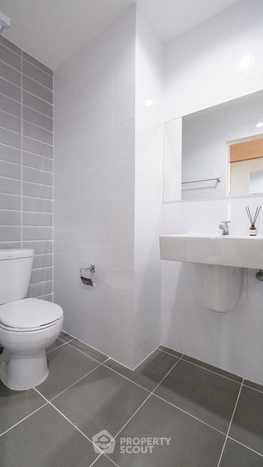 picture 17th-Floor 2-BR Condo At Aspire Sukhumvit 48 Near BTS Phra Khanong (ID 3167224) - 29/41