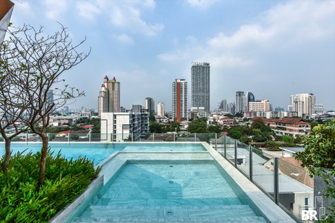 🏙️ Condo for Sale Savvi Ari 4 Beautifully Furnished Unit Near BTS Ari, Convenient Transportation🚆