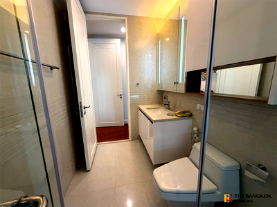 ขายคอนโด : คิว หลังสวน ใกล้ BTS สถานีราชดำริ ยูนิต Luxury หรูหราแบบไม่ต้องรอ
