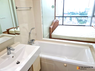 Condos for sale : Condo with the Best Location Q House Sukhumvit 79 near BTS On Nut