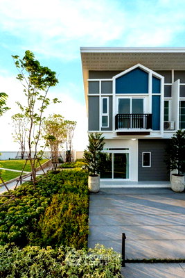 Townhouses for sale Samut Prakarn : Pet-Friendly 4-BR Townhouse At Nakhon Thong Colony Bang Phli (ID 3162087)