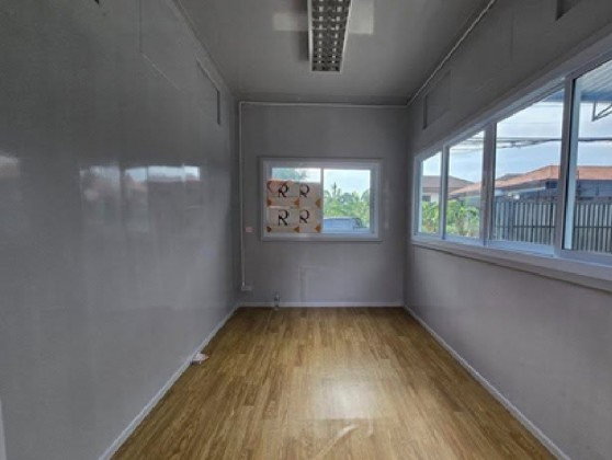 รูป ให้เช่าโกดังพร้อมสำนักงาน ย่านดอนเมือง ซอยเทิดราชัน พื้นที่โกดัง 230 ตารางเมตร / ใกล้ สนามบินดอนเมือง 5 นาที / ถนนซอยกว้าง / รถใหญ่เข้าออกได้ - รูปที่ 7/9