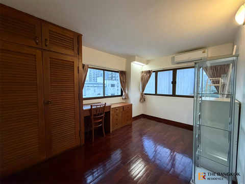 Thonglor Tower
