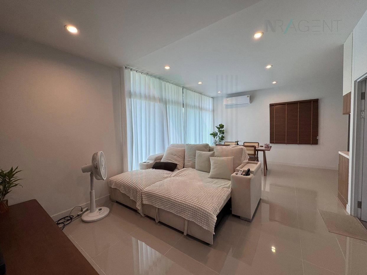 รูป 📌 ให้เช่าบ้านเดี่ยว 2 ชั้น โคโม่ โบทานิก้า 2 บางนา 3 ห้องนอน 3 ห้องน้ำ - รูปที่ 2/8