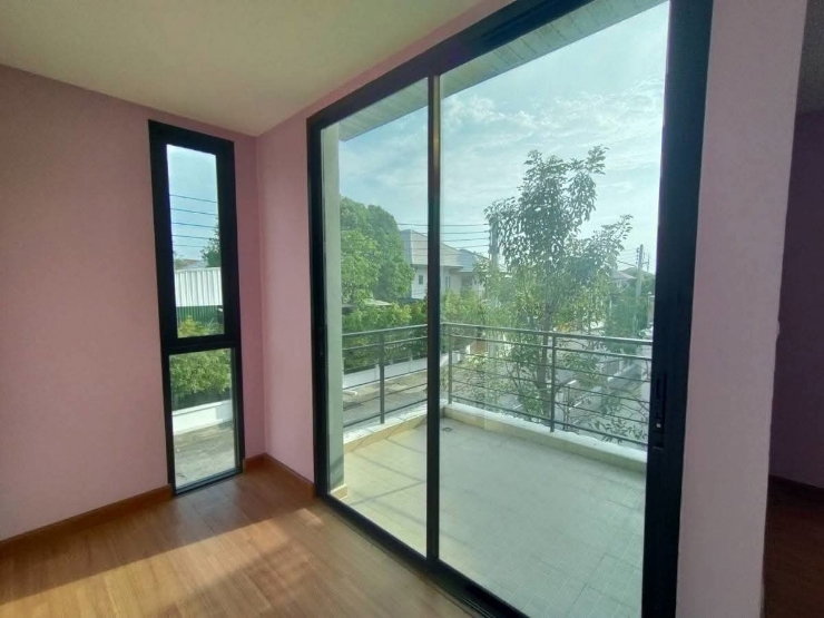 รูป ขายบ้านโครงการกรีนวิลล์บีชบางแสน 
ใกล้หาดบางแสน 4.99 ล้าน
 - รูปที่ 9/18