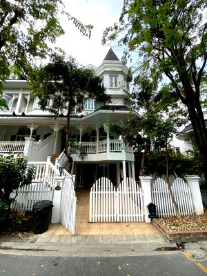 Townhouses for rent Samut Prakarn : 📌 For Rent 4-story Townhouse FANTASIA VILLA2 4 bedroom 5 bathroom