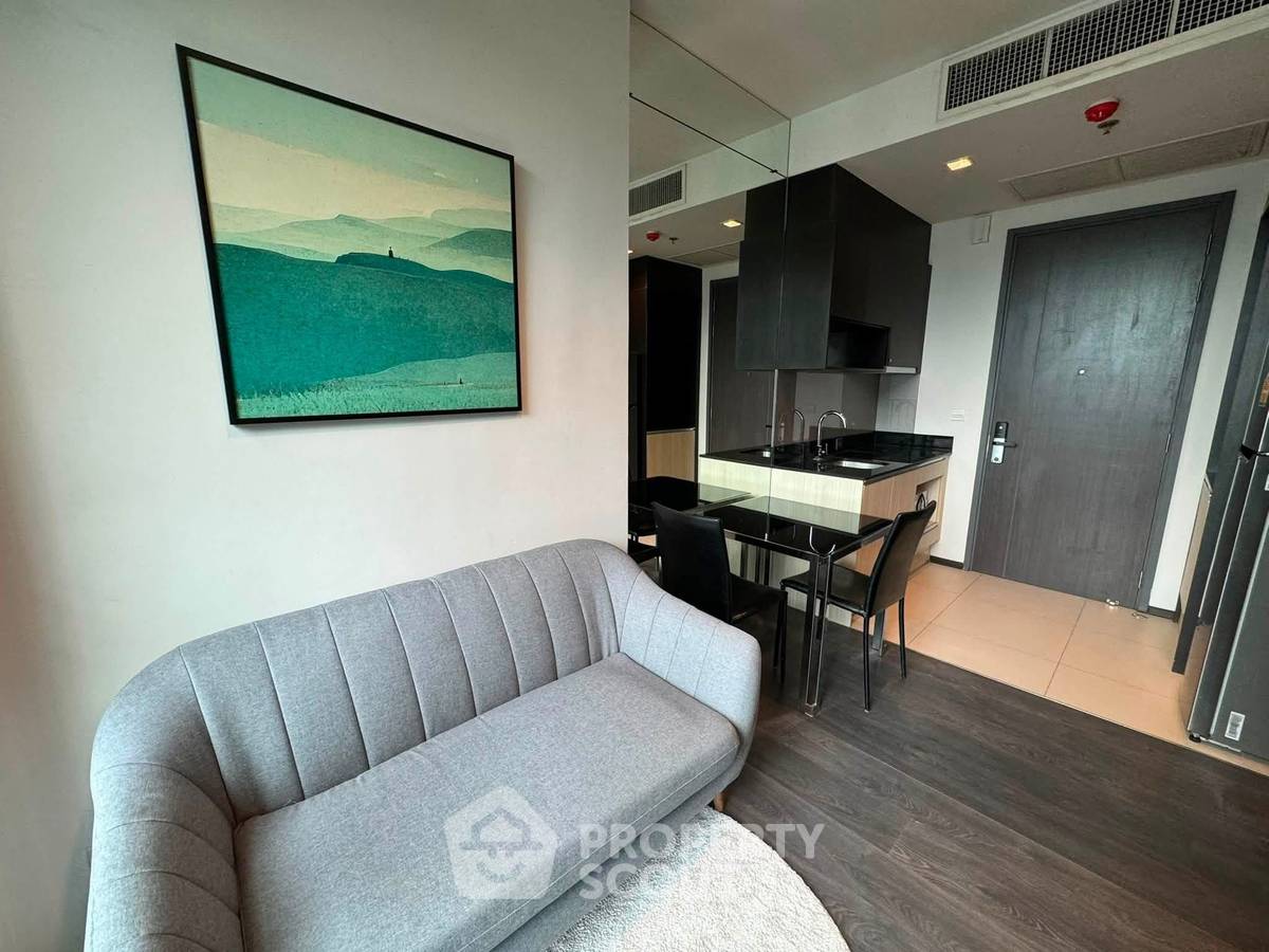 รูป ใกล้ MRT สุขุมวิท เพียง 200 ม. | 1 ห้องนอน The Edge Sukhumvit 23 (ID 3169289) - รูปที่ 2/10