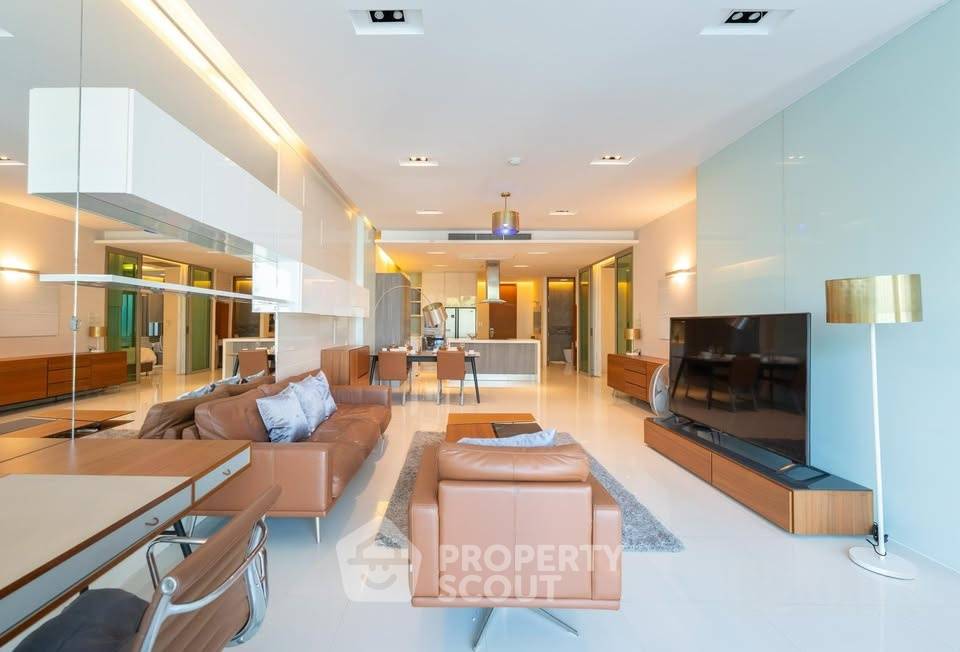 รูป คอนโด 2 ห้องนอน ขนาด 140 ตร.ม. ขายที่ The Sanctuary Wongamat (ID 2425082) - รูปที่ 3/12