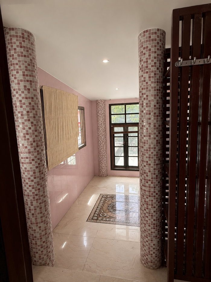 รูป ขายบ้านเดี่ยว 2 ชั้น 4 ห้องนอน 3 ห้องน้ำ หมู่บ้านเกศรี 2 ซอยรามคำแหง 124 สะพานสูง ตกแต่งไม้สักและไม้หายาก ใช้สอย 320 ตร.ม. ใกล้ MRT สัมมากร สายสีส้ม - รูปที่ 17/31