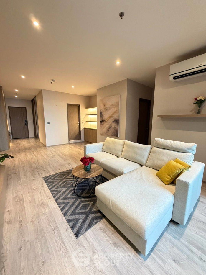 picture 24th-Floor 2-BR Condo At Rhythm Ekkamai Estate Near BTS Thong Lor (ID 3169352) - 1/13