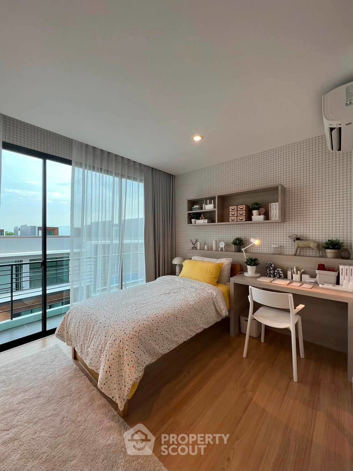 picture 230 Sqm 3-BR House At Nirvana Define Srinakarin - Rama 9 (ID 3166274) - 2/12
