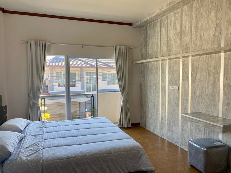 รูป [ขาย] บ้านเดี่ยว 2 ชั้น แปลงหน้าสวน หมู่บ้านปุณณภัทร ชัยภูมิ ติดถนนใหญ่เดินทางสะดวก ใกล้หน่วยงานราชการ - รูปที่ 4/10