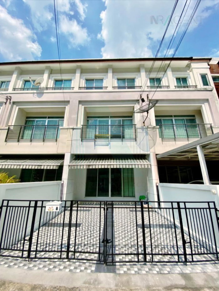รูป 📌 ขายทาวน์เฮาส์ โครงการ บ้านกลางเมือง เออร์บาเนี่ยน พระราม9 - วงแหวน 3 ชั้น 3 ห้องนอน 3 ห้องน้ำ - รูปที่ 1/8