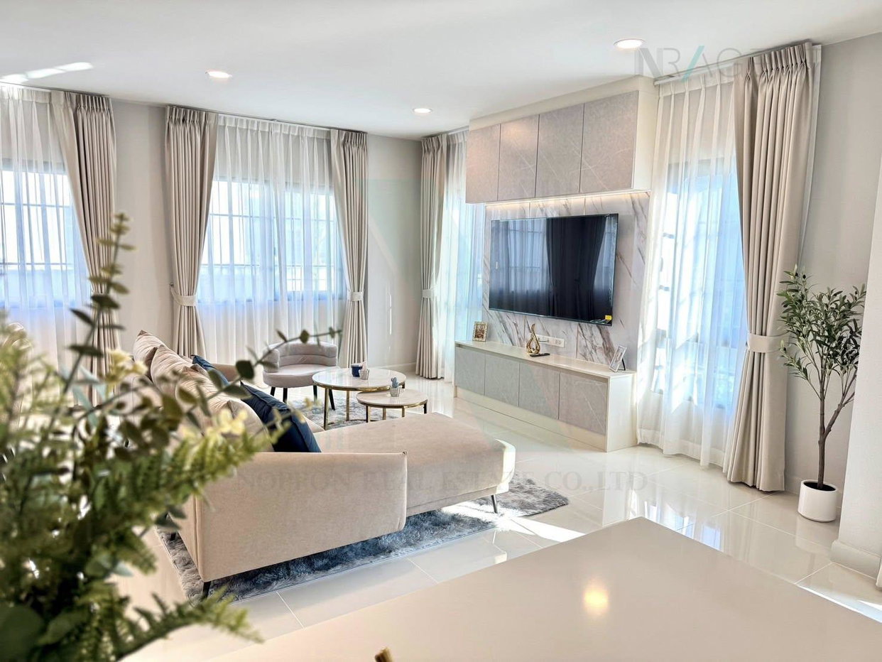รูป 📌 ขายบ้านเดี่ยว โครงการ เซนโทร บางนา 2 ชั้น 4 ห้องนอน 4 ห้องน้ำ - รูปที่ 3/8