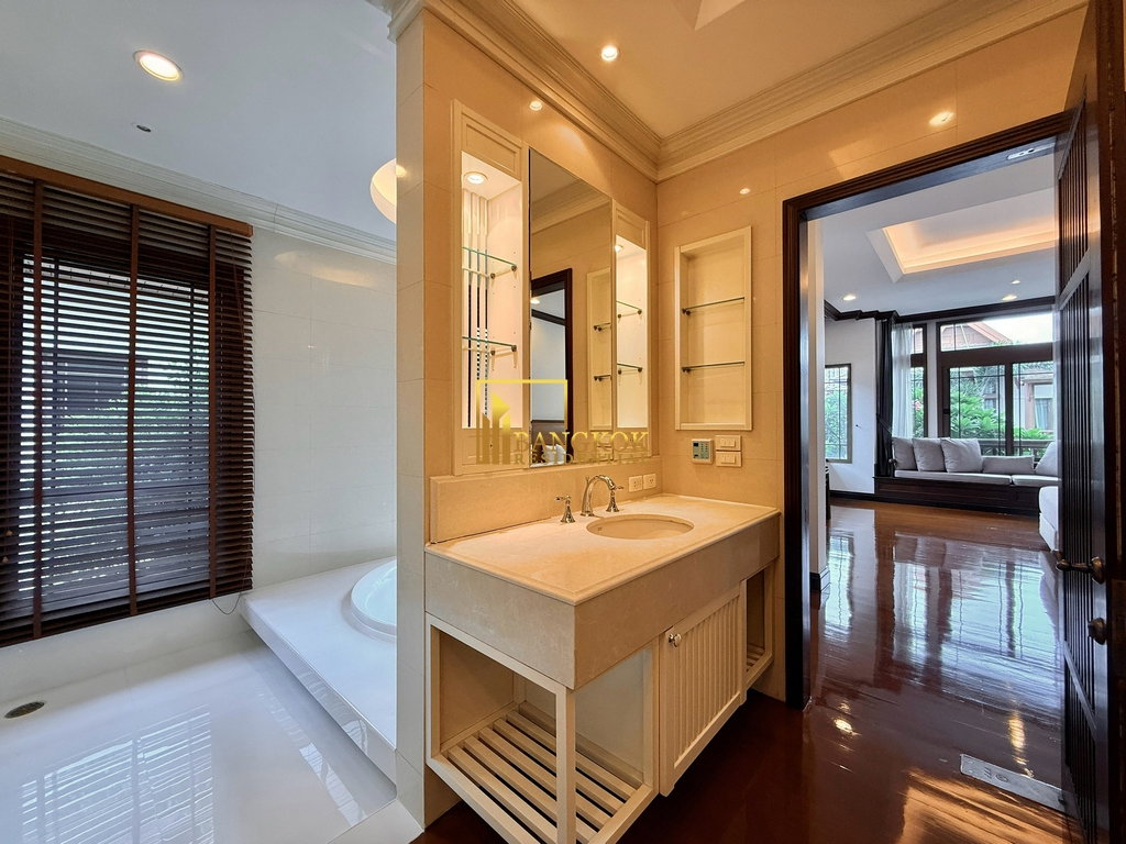 picture L&H Villa | Elegant 4 Bedroom Pool Villa in Sathorn Area - BR28369SH - 29/55