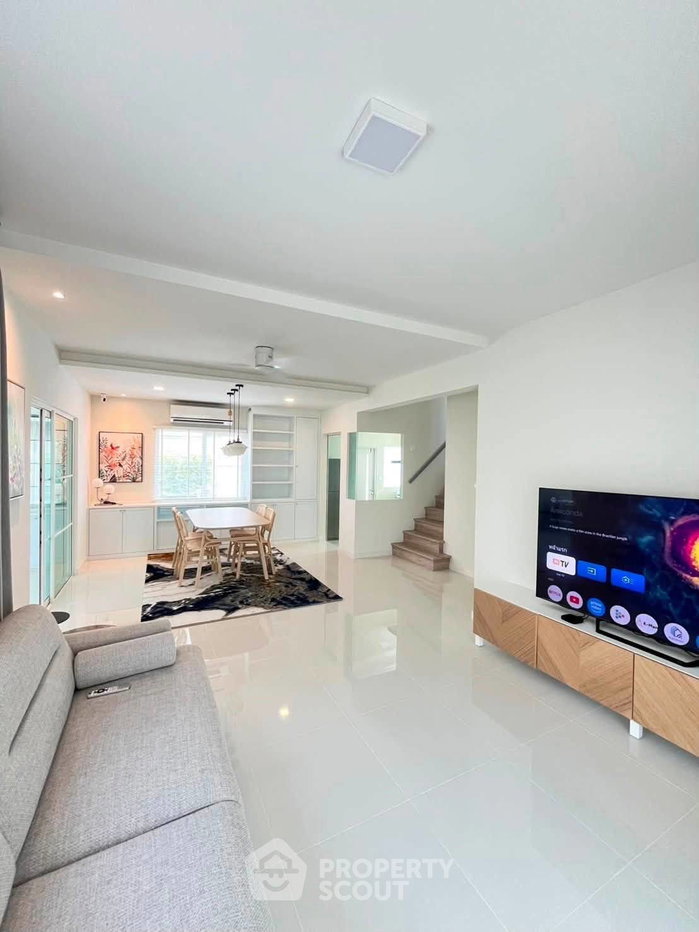 รูป บ้าน 4 ห้องนอน ขนาด 175 ตร.ม. Villaggio 3 Srinakarin - Bangna (ID 3166268) - รูปที่ 2/11