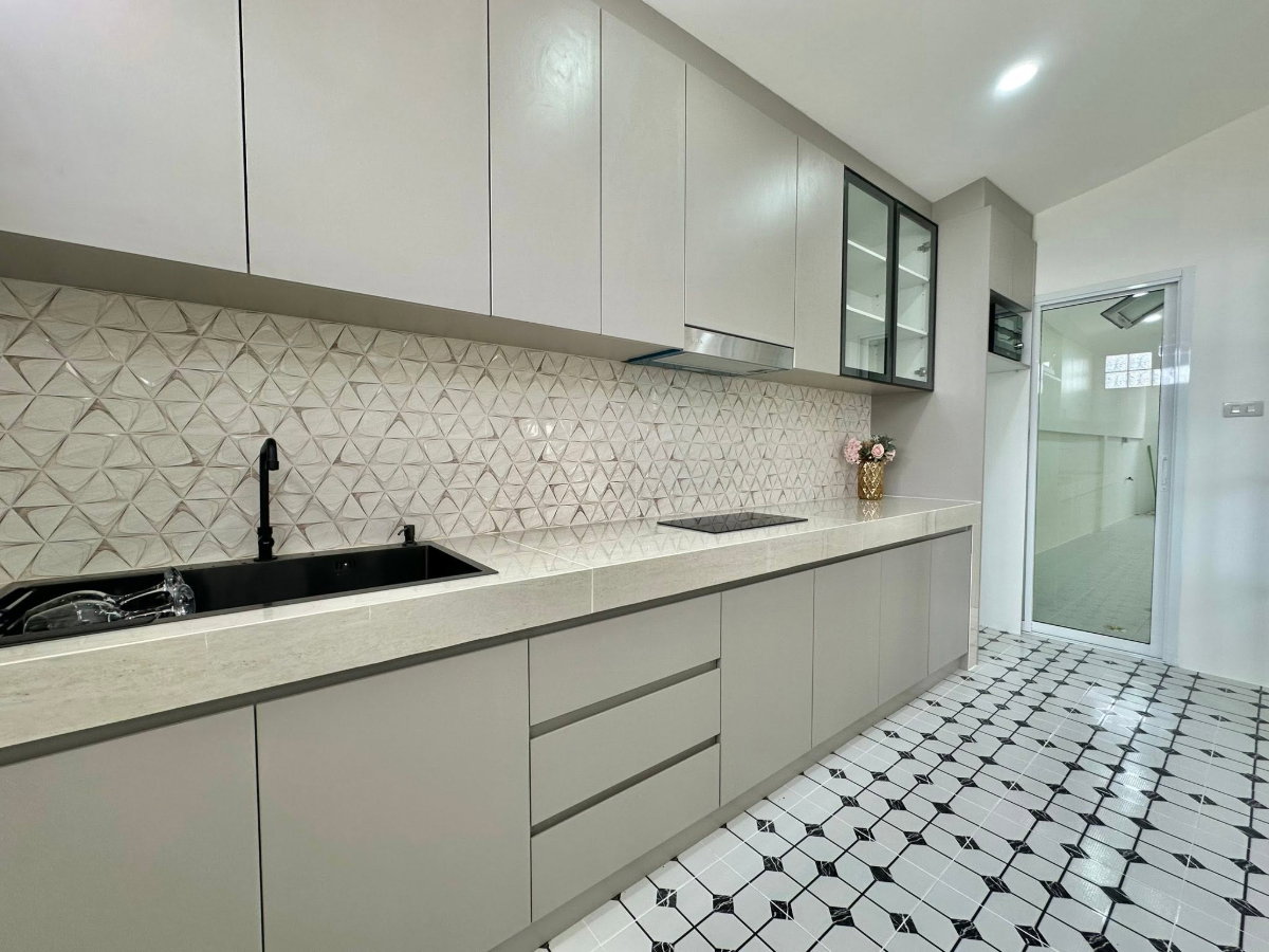 รูป ขายบ้านเดี่ยวพัทยา 3 ห้องนอน บ้านหลังมุม พร้อมเฟอร์นิเจอร์ Built-in ครบ โซนเขาตาโล - รูปที่ 19/28