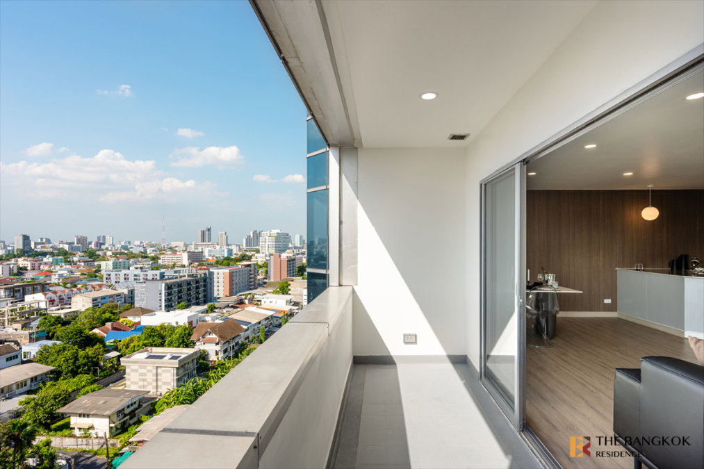 picture 🎯Sarin Place Spacious & Comfortable Living in Ratchayothin, Near BTS Ratchayothin🚆   - 3/15