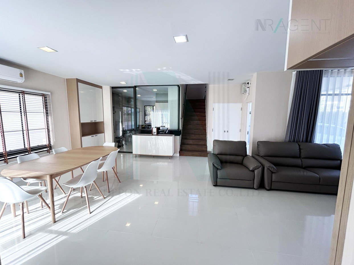 รูป 📌 ขายบ้านเดี่ยว โครงการ มัณฑนา อ่อนนุช - วงแหวน 4 2 ชั้น 4 ห้องนอน 3 ห้องน้ำ - รูปที่ 2/8