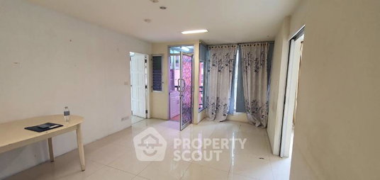 คอนโด 3 ห้องนอน ขายที่ Sunshine Condominium บางนา (ID 645863)