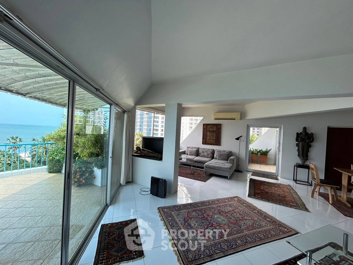picture 105 Sqm 1-BR At Siam Penthouse 3 Condominium, Na Kluea (ID 1861361) - 4/24