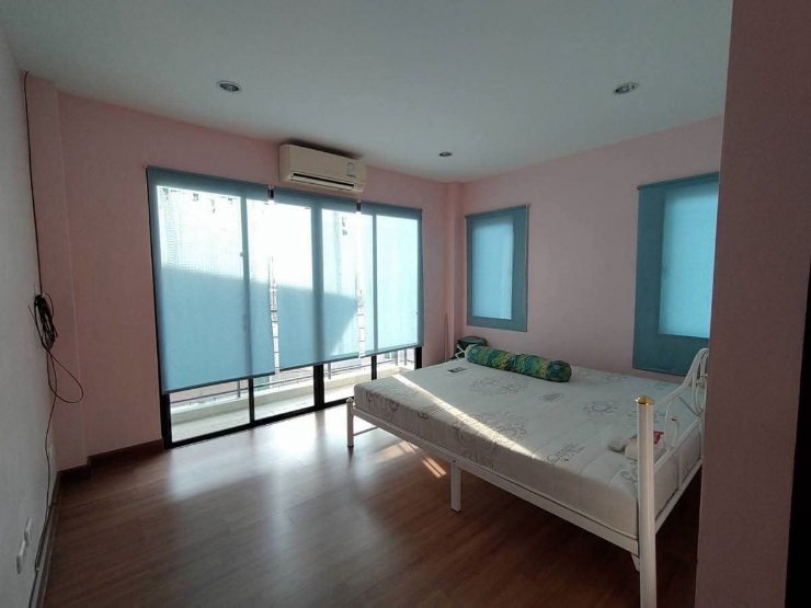 รูป ขายบ้านโครงการกรีนวิลล์บีชบางแสน 
ใกล้หาดบางแสน 4.99 ล้าน
 - รูปที่ 4/18