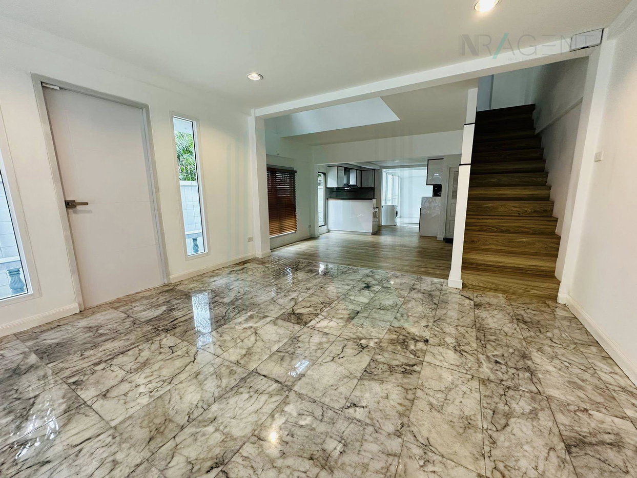 picture 📌 For Rent 3-story Townhouse MOO BAAN KRET KAEW 5 2 bedroom 3 bathroom - 1/8