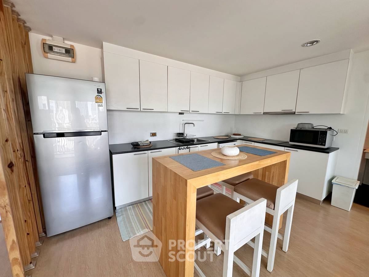 picture 2-BR Condo At D 65 Condominium 400m From BTS Ekkamai (ID 3165587) - 4/13