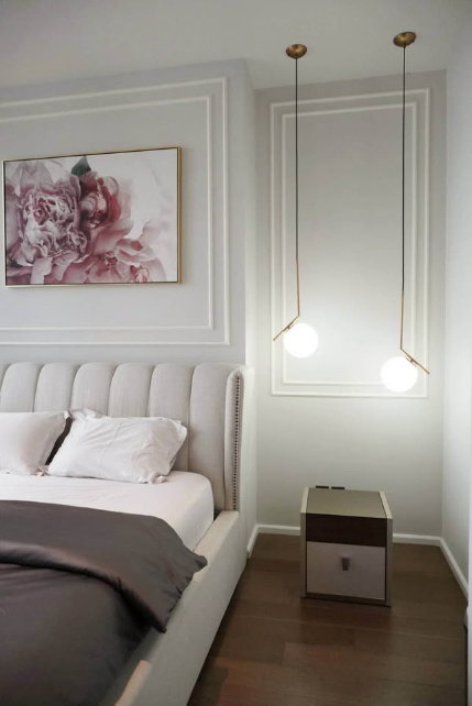 รูป Kraam สุขุมวิท 26 คอนโดแต่งหรูสไตล์ Modern Luxury โทนสีขาวตัดทอง เพดานสูงโปร่ง หน้าต่างกระจกทรงสูง วิวเมืองกว้าง พร้อมมุมทำงานสุดสะบาย พร้อมเข้าอยู่ - รูปที่ 9/13