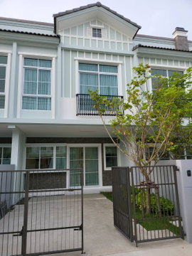 เช่าด่วน ทาวน์โฮม 2 ชั้น เฟอร์นิเจอร์ครบ พร้อมเข้าอยู่ โครงการ อินดี้ บางนา–ราม 2 ใกล้ Mega Bangna
