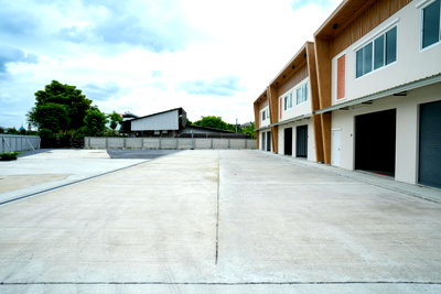 Factory for rent Bangkok : Warehouse and Office for Rent Sukhumvit 77 Onnut near srinuch bts