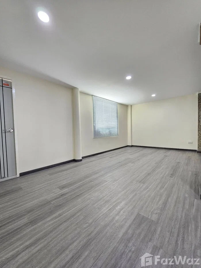 รูป ขาย ทาวน์เฮ้าส์ 4 ห้องนอน ใน ลาดพร้าว, กรุงเทพมหานคร 6647499 - รูปที่ 4/11