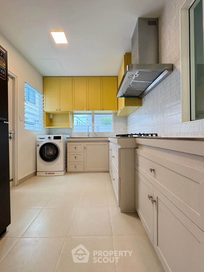 รูป บ้าน 4 ห้องนอน ขนาด 175 ตร.ม. Villaggio 3 Srinakarin - Bangna (ID 3166268) - รูปที่ 9/11