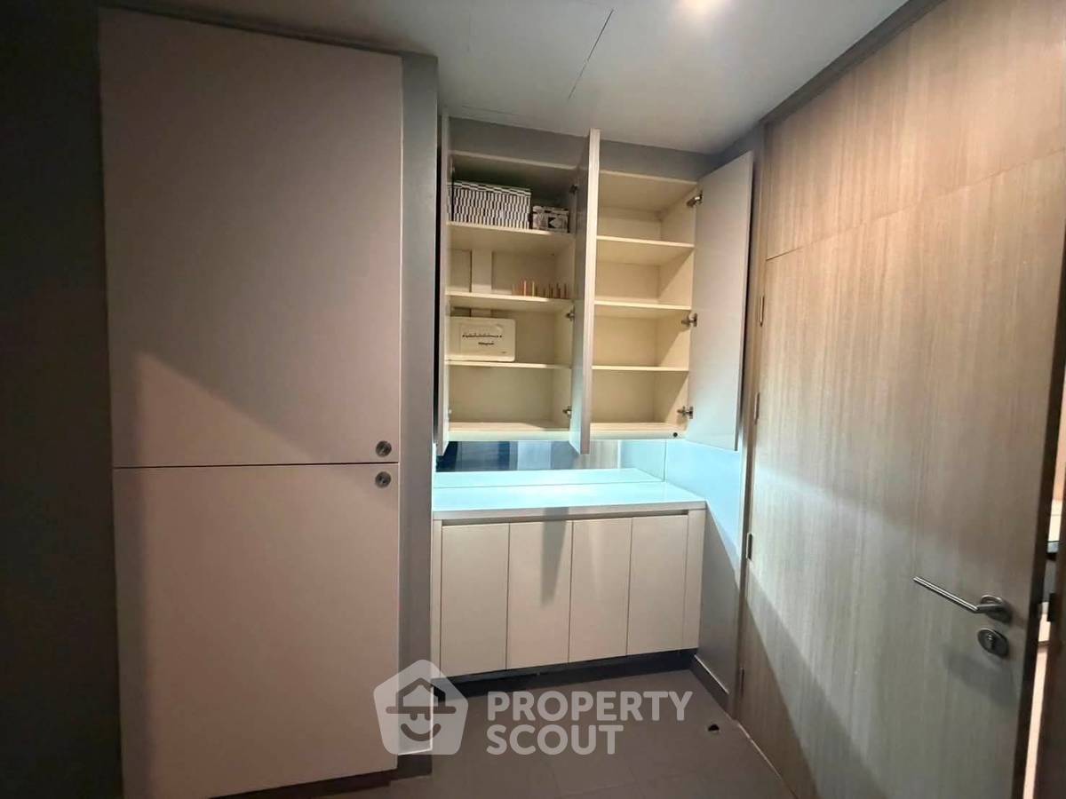 รูป ใกล้ BTS เพลินจิต 100 ม. | ขายคอนโด 1 ห้องนอน Noble Ploenchit (ID 3168833) - รูปที่ 15/18