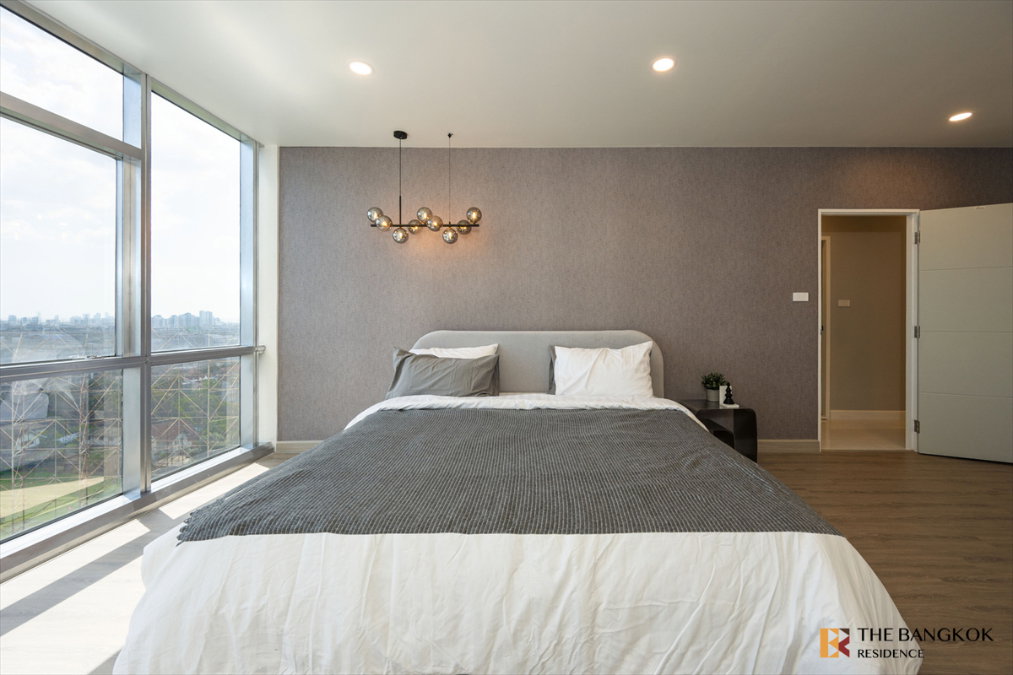 picture 🎯Sarin Place Spacious & Comfortable Living in Ratchayothin, Near BTS Ratchayothin🚆   - 7/15