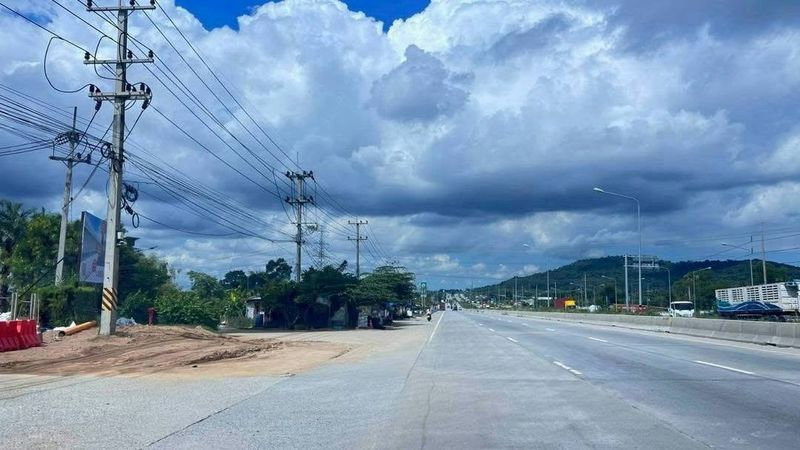 picture Beautiful plot of land for sale in Khao Khansong, Sriracha. Excellent location and easy access. - 4/4