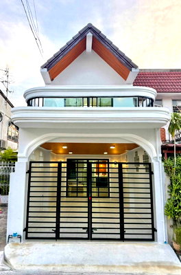 ทาวน์โฮม นนทบุรี : บ้านหลังริม ทำเลดี รีโนเวทใหม่   #หมู่บ้านธนพัฒนา ซอยนนทบุรี 8  ใกล้สะพานมหาเจษฎาฯ   ใกล้โรงพยาบาลพระนั่งเกล้า