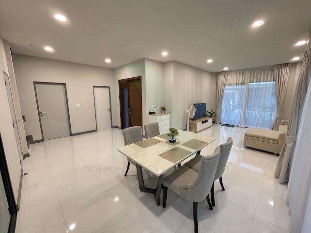 รูป 📌 ให้เช่าบ้านเดี่ยว 2 ชั้น เดอะ ซิตี้ บางนา 4 ห้องนอน 5 ห้องน้ำ - รูปที่ 3/8