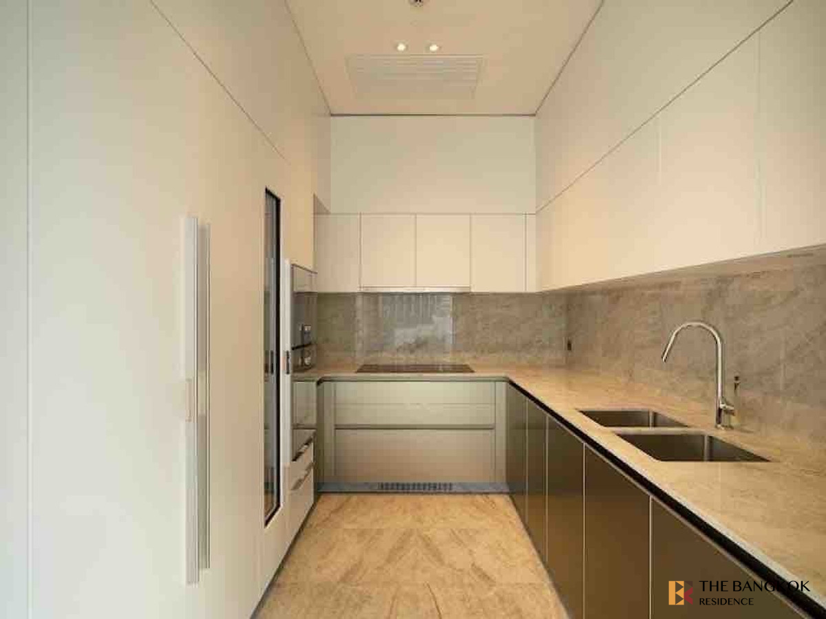 picture Luxurious Design, Elevated Atmosphere SCOPE Langsuan near BTS Chit Lom - 9/10
