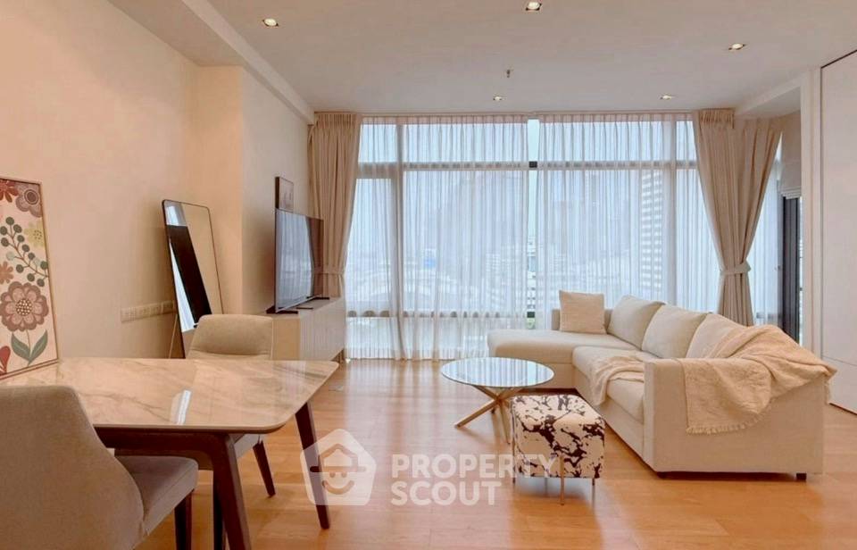 picture 2-BR Circle Living Prototype New Petchaburi Near MRT Phetchaburi (ID 3167171) - 1/7