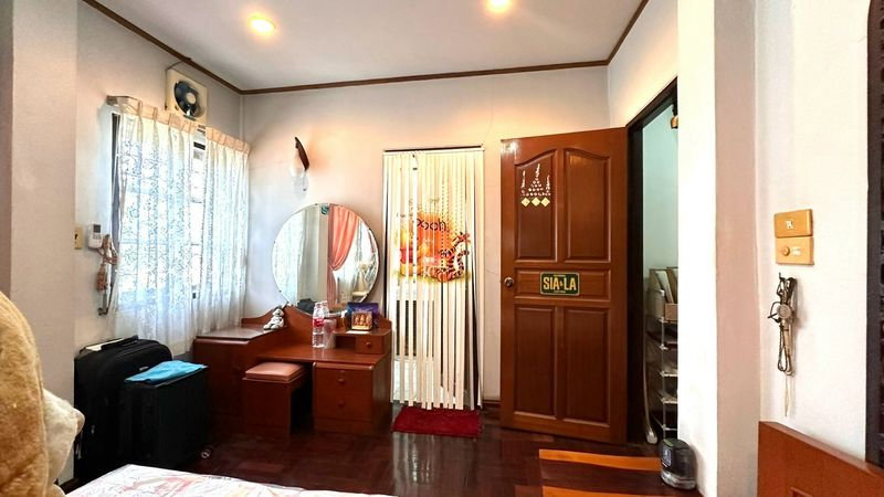 รูป ✨✨✨(ขาย)ทาวน์โฮมหลังมุม 39 ตร.ว. 🏠บ้าน 3 ชั้น 4 ห้องนอน 📍ปรีดีพนมยงค์ 13 สุขุมวิท 71  💛 🚅ใกล้ BTS พระโขนง - รูปที่ 9/20