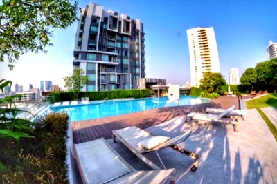 Condos for sale : 🔥4.84 MB🔥- 1 Bed Large Room 44 sq.m. Good Location Shuttle bus to BTS Ekkamai at Ceil by Sansiri Condo / For Sale