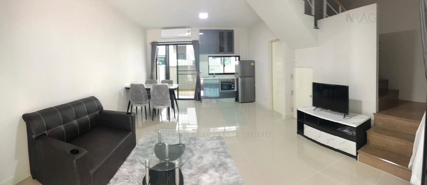 รูป 📌 ขายทาวน์โฮม โครงการ บ้านกลางเมือง ศรีนครินทร์-อ่อนนุช 3 ชั้น 3 ห้องนอน 3 ห้องน้ำ - รูปที่ 2/8