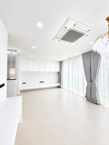 ขายบ้านเดี่ยว 3 ห้องนอน 265 ตร.ม. 40.7 ตร.ว. ไพรเวท เนอวานา ธรู เอกมัย - รามอินทรา
