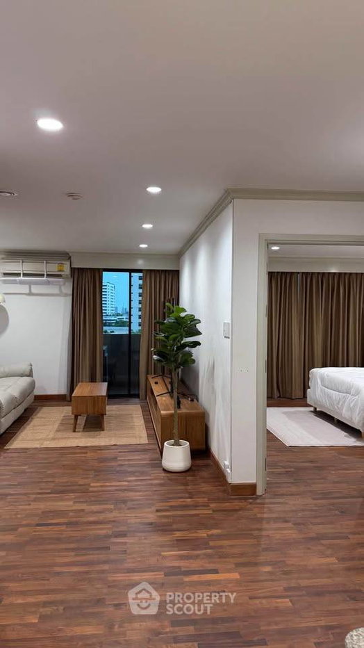 picture 200m To BTS Saint Louis | 1-BR Sampoom Garden Condominium (ID 2604658) - 3/10