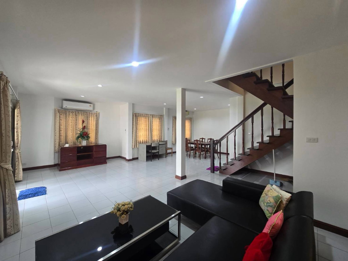รูป ให้เช่าบ้านเดี่ยว 2 ชั้น หมู่บ้านเบญจรงค์ ซ.รามคำแหง 178 ร่มรื่น เหมาะพักอาศัย (N.2293) - รูปที่ 4/18