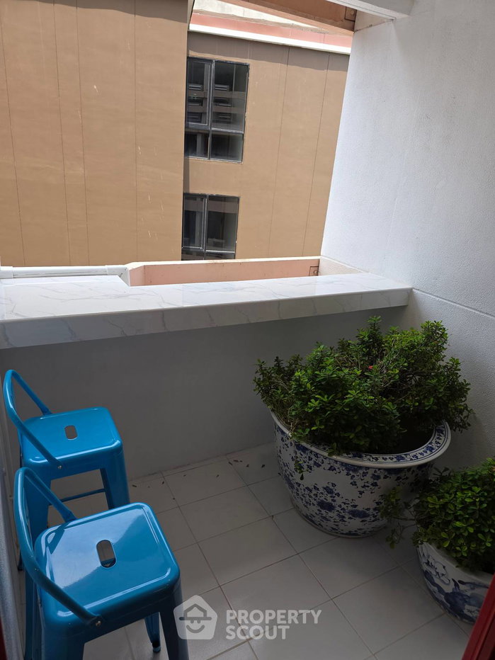 picture 142 Sqm 2-BR Sribumpen Condo Home Near MRT Khlong Toei (ID 3163533) - 15/29